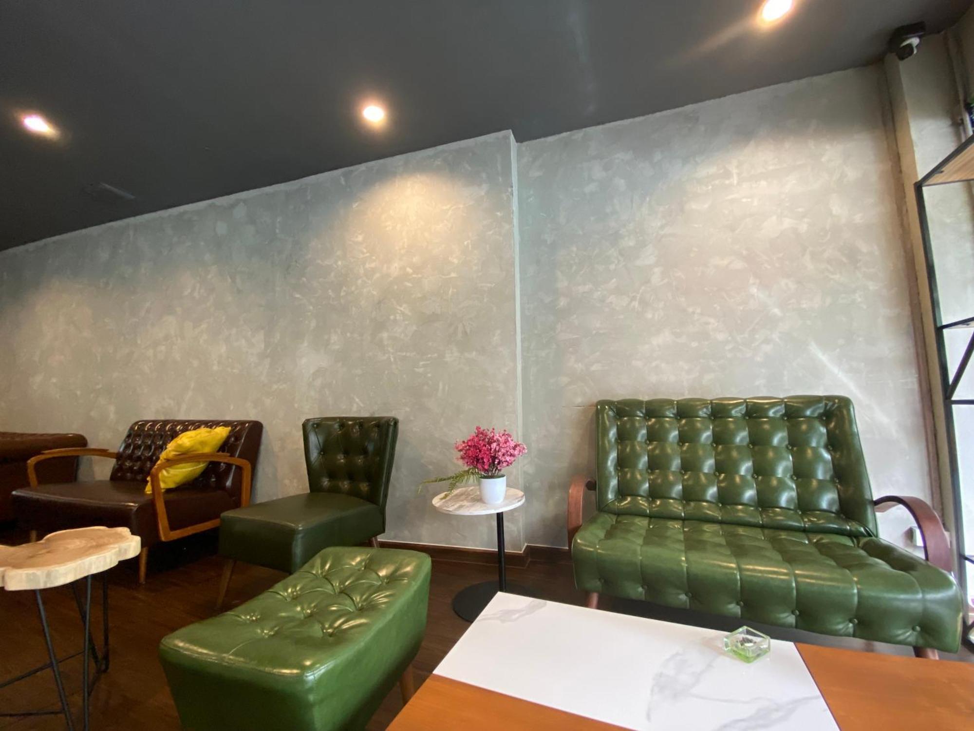 Bud Brew Beyond Dispensary And Hotel Бангкок Экстерьер фото